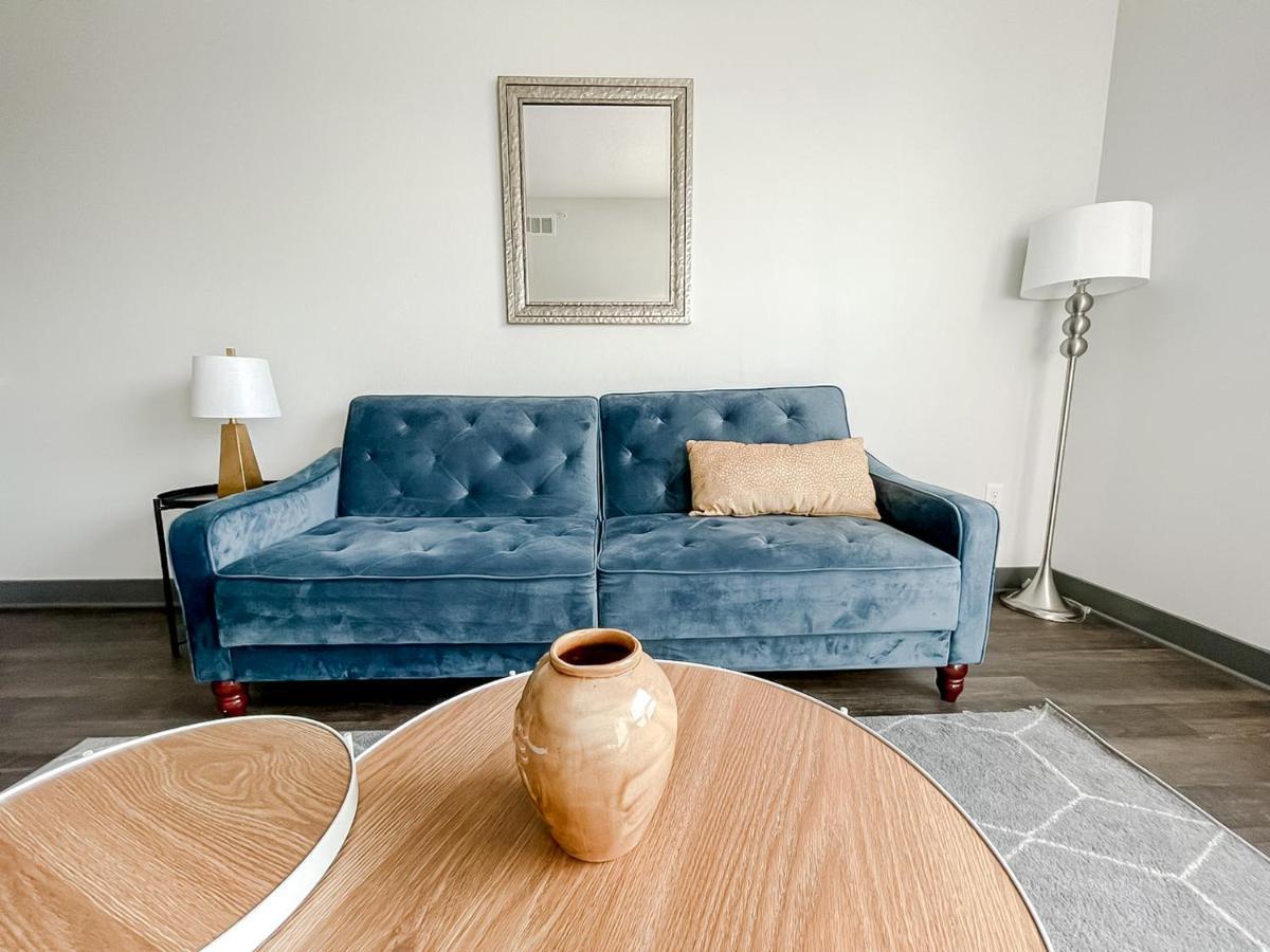 Sleepover 1Bd 1Ba Des Moines Apartments Exteriör bild