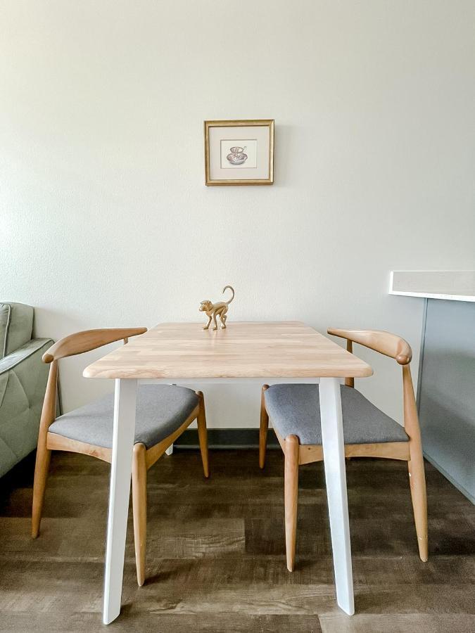 Sleepover 1Bd 1Ba Des Moines Apartments Exteriör bild
