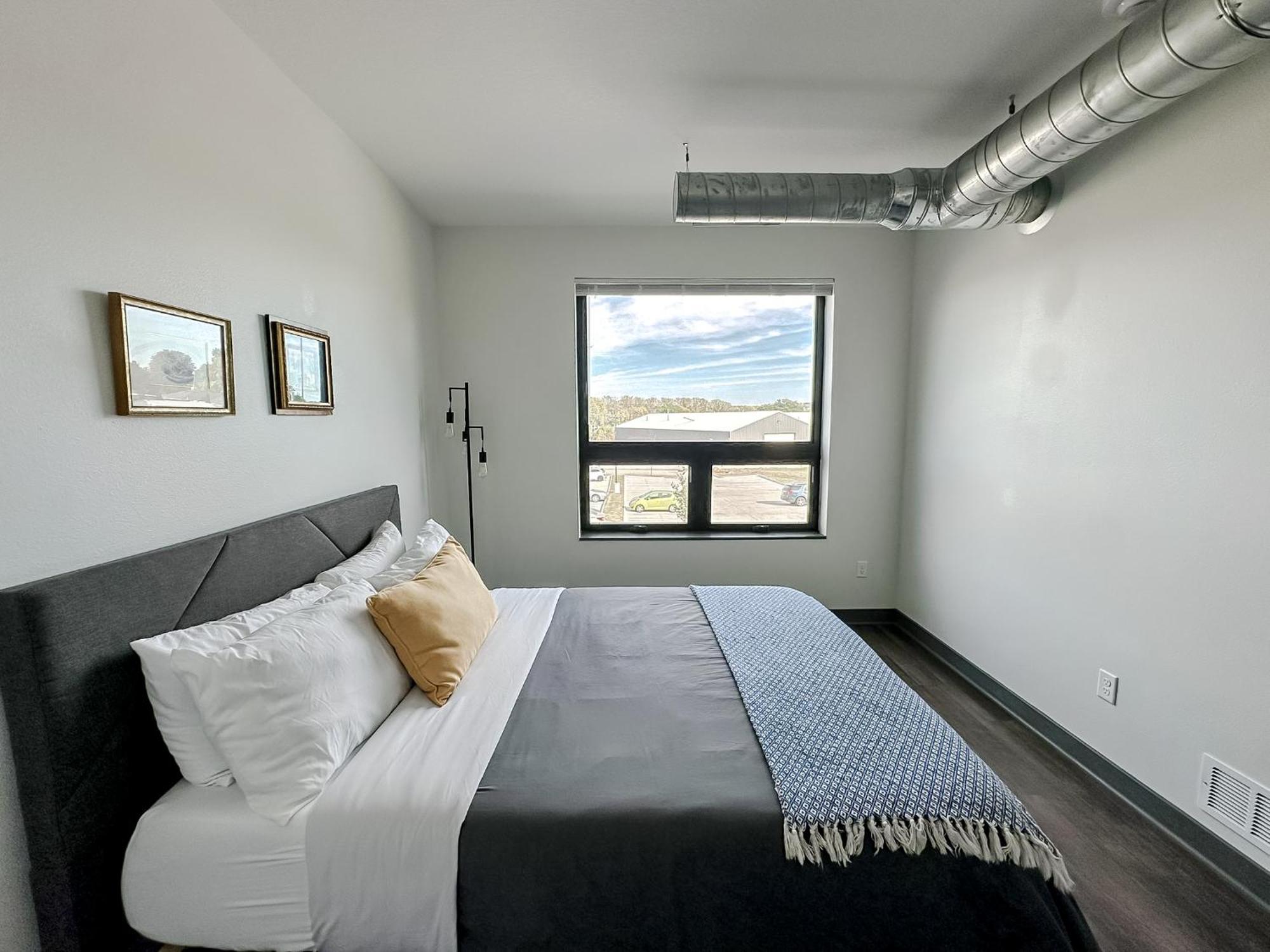 Sleepover 1Bd 1Ba Des Moines Apartments Exteriör bild